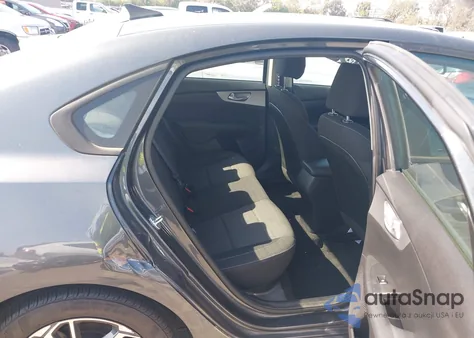 2023 Kia Forte Lx/Lxs z USA, uszkodzony, nr VIN 3KPF24ADXPE567766